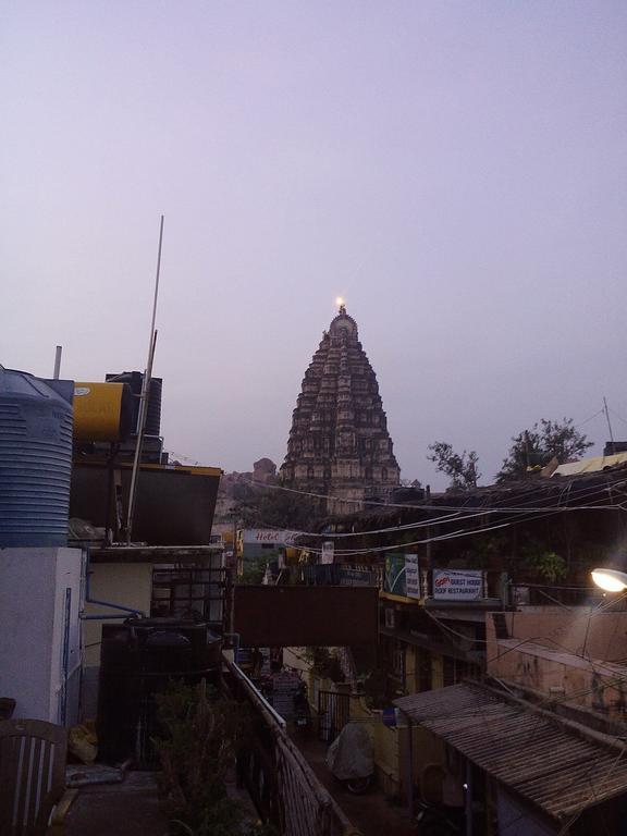 Riverside Homestay Hampi Eksteriør billede