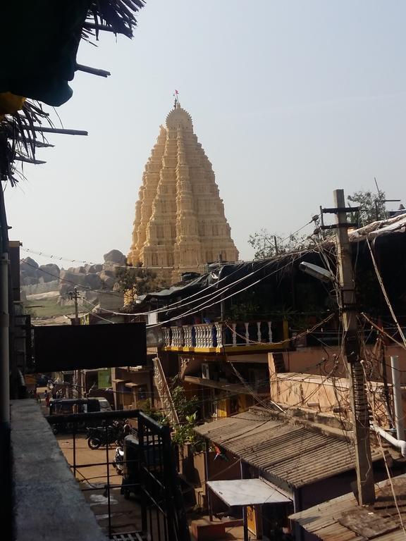Riverside Homestay Hampi Eksteriør billede